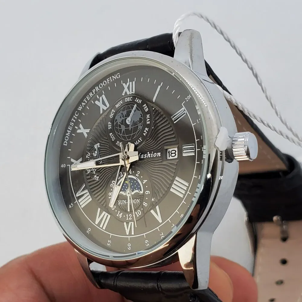 40MM Men's‎ Watch Black Dial Gray Case Black Leather Bands Roman Numerals Date